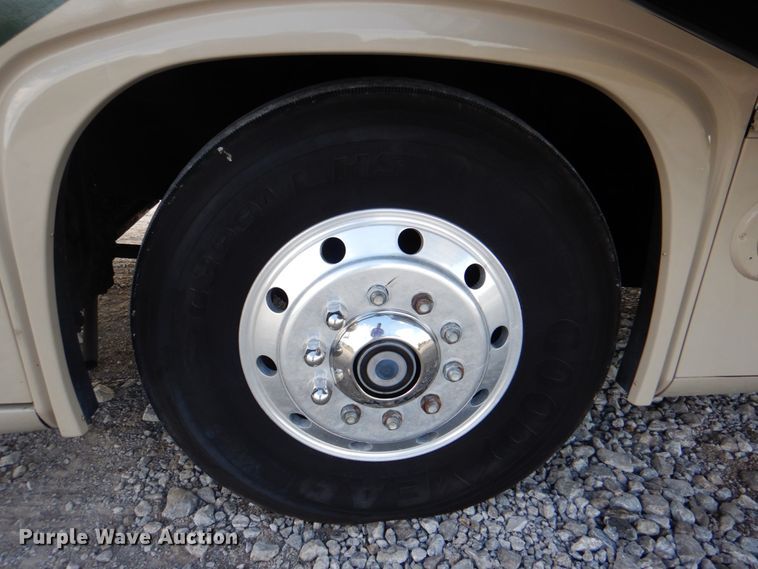 image for item JN9071 2000 Gulf Stream Spartan Tour Master  RV