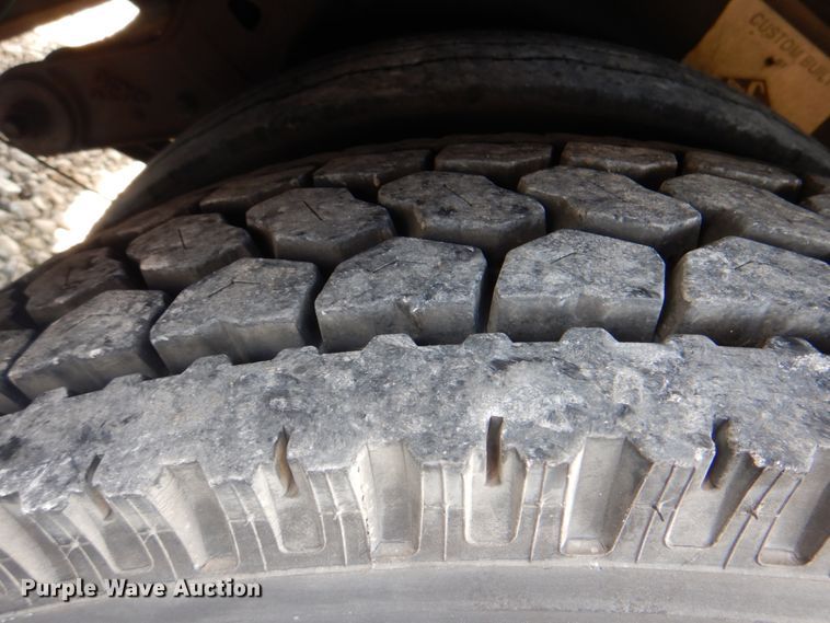 image for item JN9071 2000 Gulf Stream Spartan Tour Master  RV