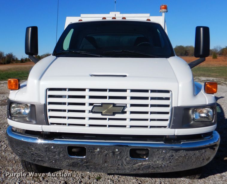 image for item JN9072 2006 Chevrolet C4500  utility / service truck