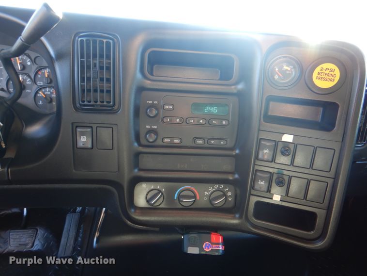 image for item JN9072 2006 Chevrolet C4500  utility / service truck