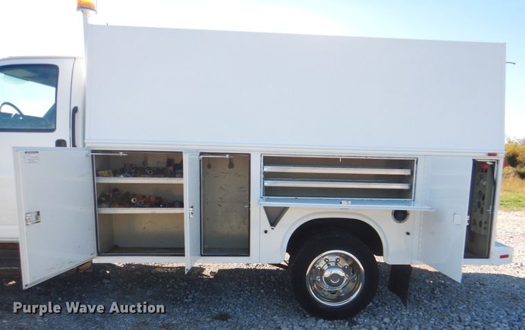 image for item JN9072 2006 Chevrolet C4500  utility / service truck