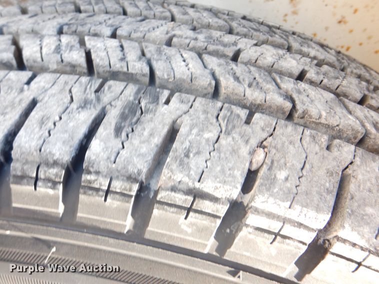 image for item JN9076 Brush Bandit 280XP  wood chipper