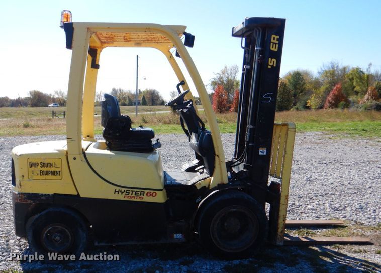 image for item JN9077 Hyster H60FT  forklift