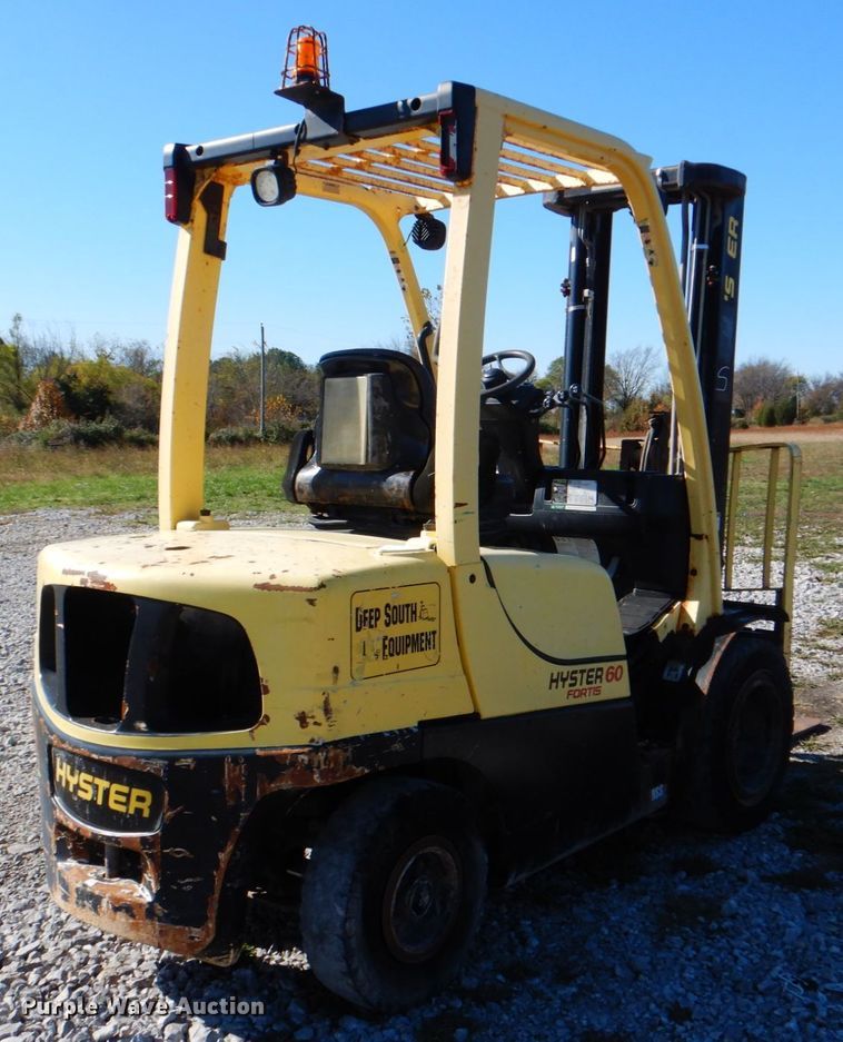 image for item JN9077 Hyster H60FT  forklift
