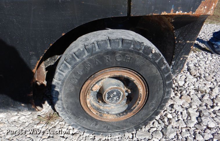 image for item JN9077 Hyster H60FT  forklift