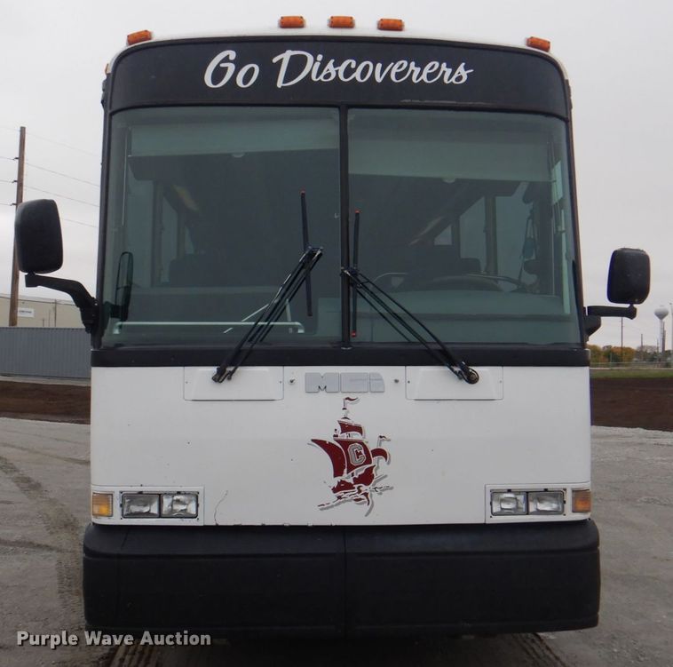 image for item JS9224 1999 Motor Coach Industries 102-DL3  coach bus