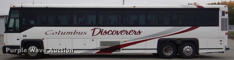 image for item JS9224 1999 Motor Coach Industries 102-DL3  coach bus