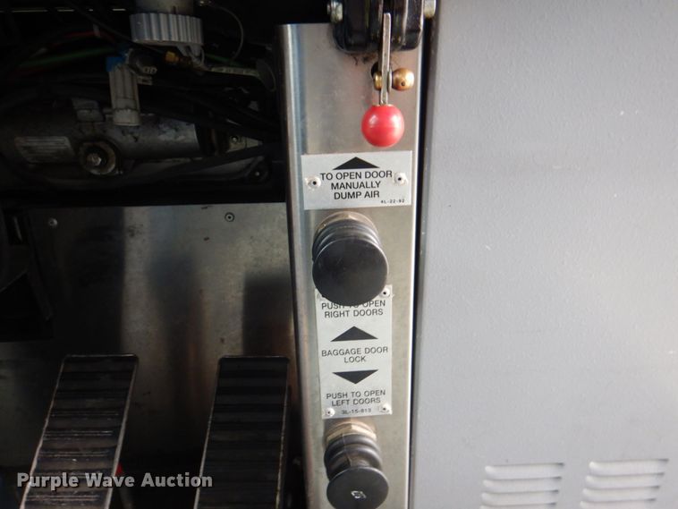 image for item JS9224 1999 Motor Coach Industries 102-DL3  coach bus