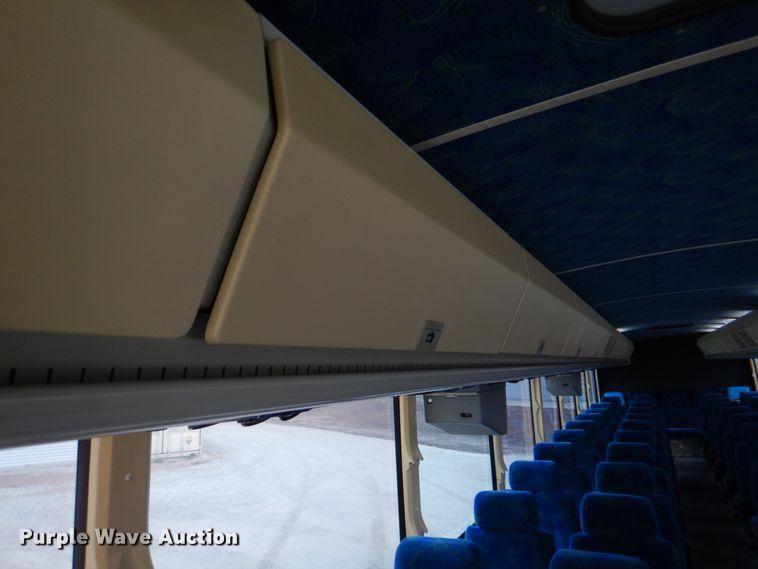 image for item JS9224 1999 Motor Coach Industries 102-DL3  coach bus