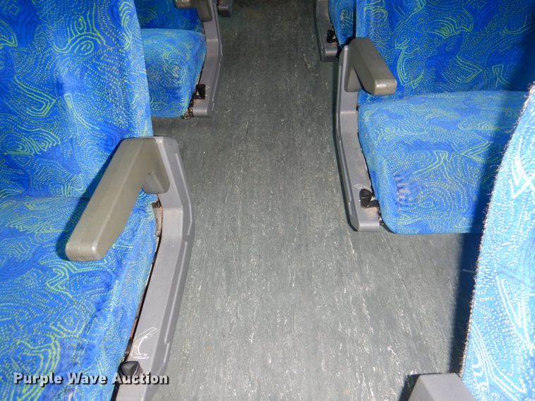 image for item JS9224 1999 Motor Coach Industries 102-DL3  coach bus