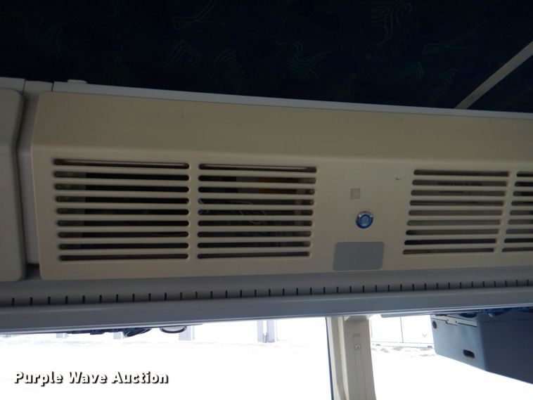 image for item JS9224 1999 Motor Coach Industries 102-DL3  coach bus