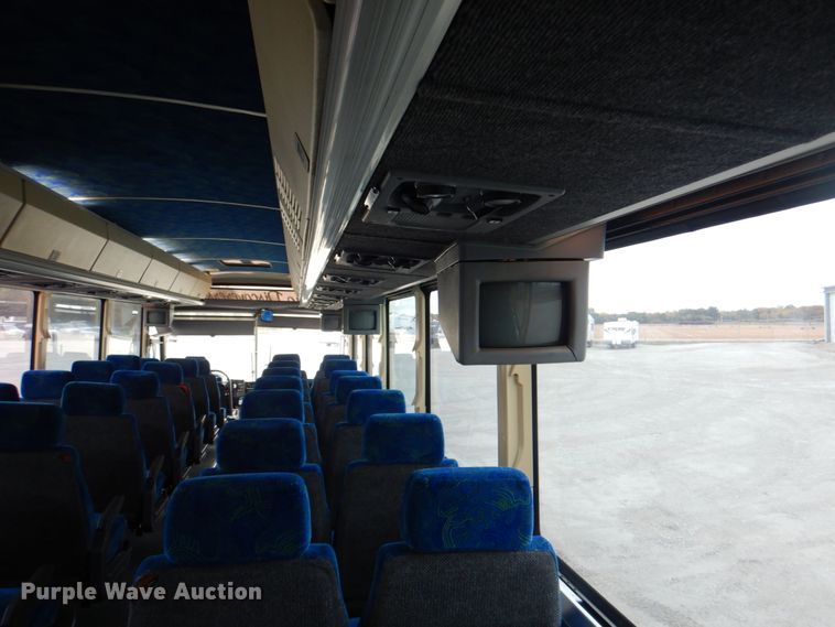 image for item JS9224 1999 Motor Coach Industries 102-DL3  coach bus