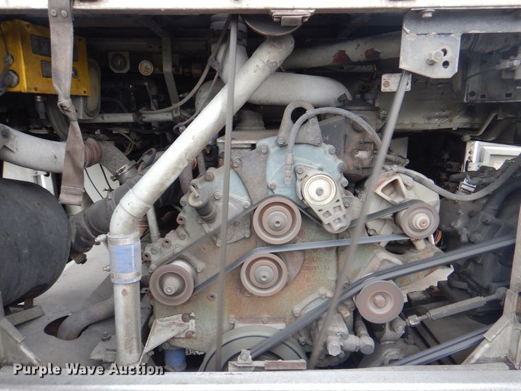 image for item JS9224 1999 Motor Coach Industries 102-DL3  coach bus