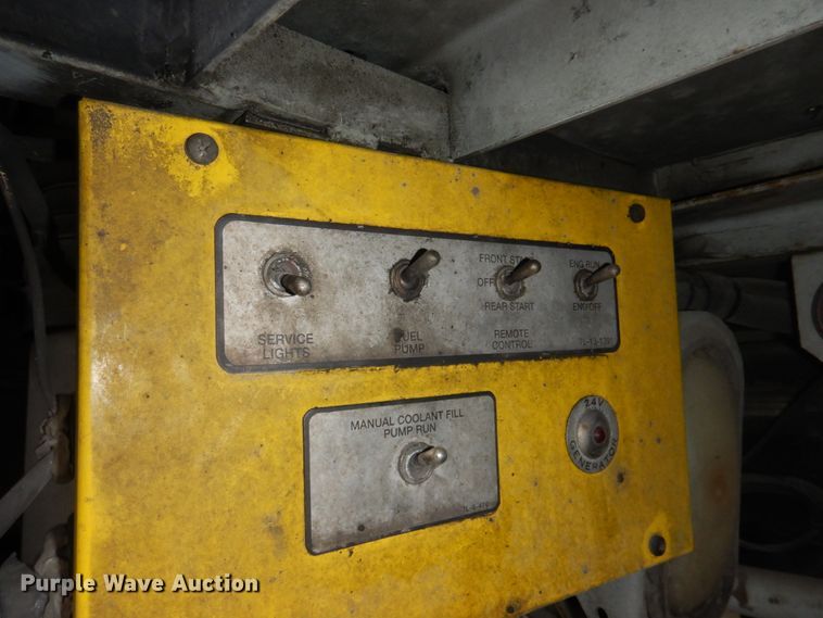 image for item JS9224 1999 Motor Coach Industries 102-DL3  coach bus