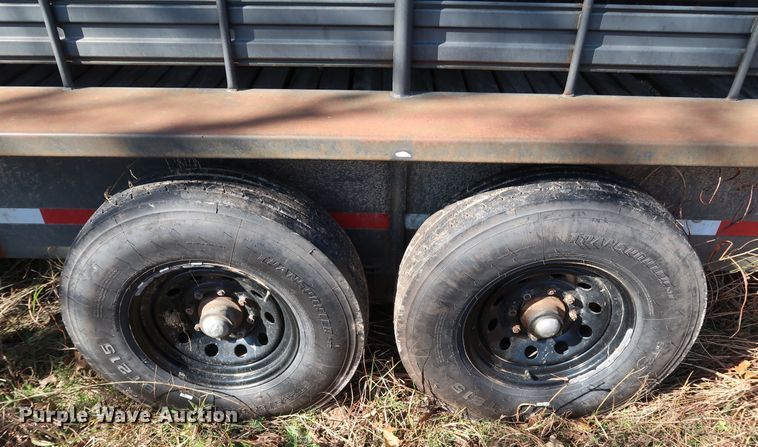 image for item JS9786 2005 Neckover GL24-2-6K  livestock trailer
