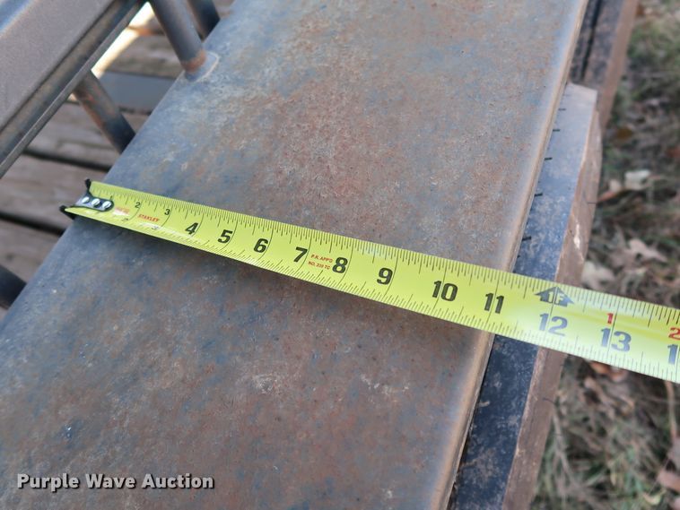 image for item JS9786 2005 Neckover GL24-2-6K  livestock trailer