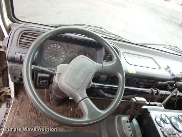 image for item KK9703 2004 Isuzu NQR  street sweeper truck