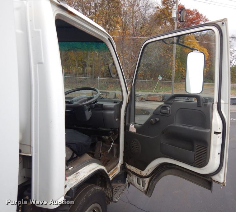 image for item KK9703 2004 Isuzu NQR  street sweeper truck