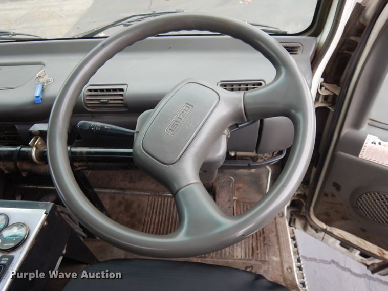 image for item KK9703 2004 Isuzu NQR  street sweeper truck