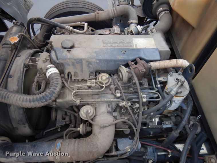 image for item KK9703 2004 Isuzu NQR  street sweeper truck