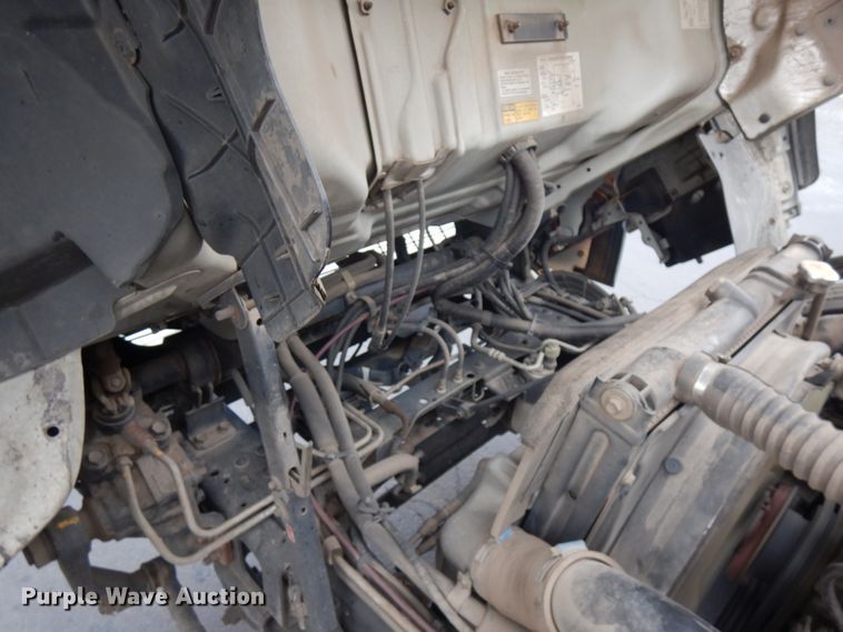 image for item KK9703 2004 Isuzu NQR  street sweeper truck