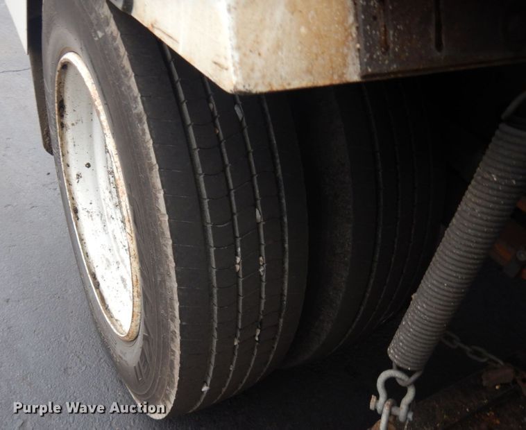 image for item KK9703 2004 Isuzu NQR  street sweeper truck