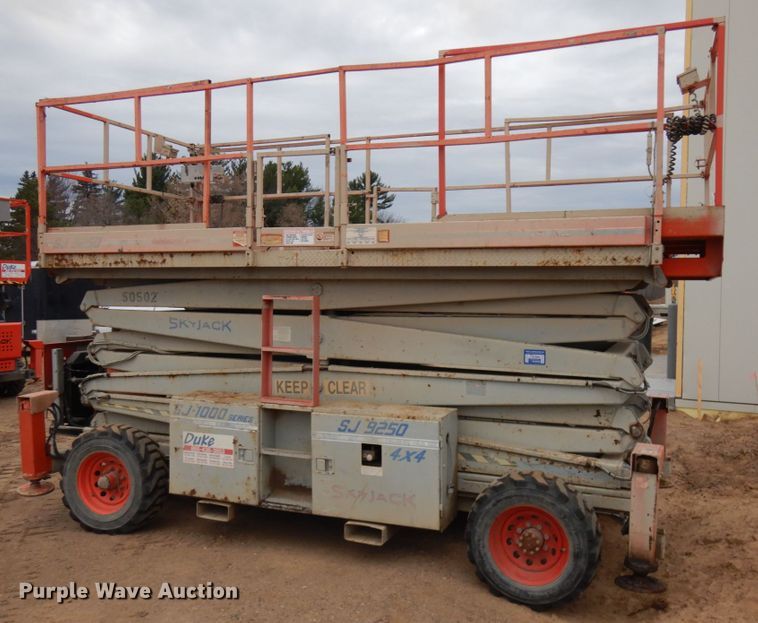 image for item KK9708 Skyjack SJ9250  scissor lift