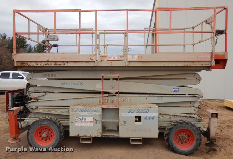image for item KK9708 Skyjack SJ9250  scissor lift
