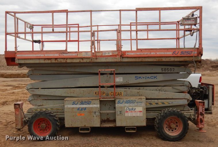 image for item KK9708 Skyjack SJ9250  scissor lift
