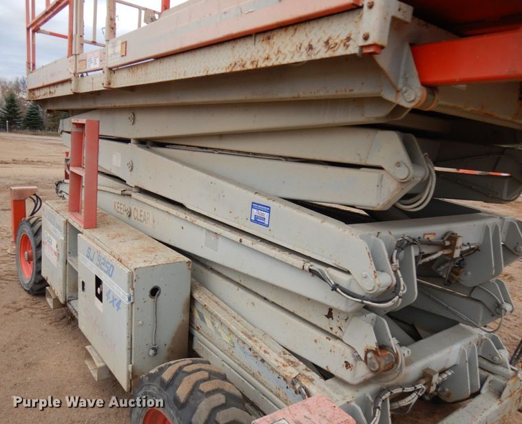 image for item KK9708 Skyjack SJ9250  scissor lift
