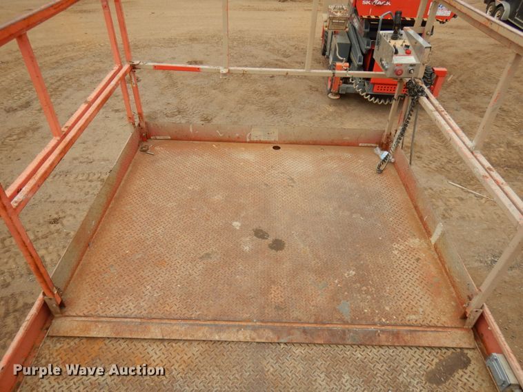 image for item KK9708 Skyjack SJ9250  scissor lift