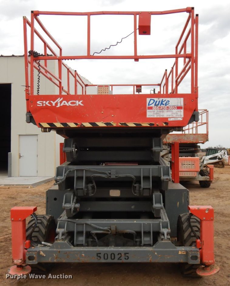 image for item KK9709 Skyjack SJ9250  scissor lift