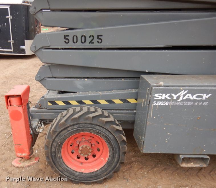 image for item KK9709 Skyjack SJ9250  scissor lift
