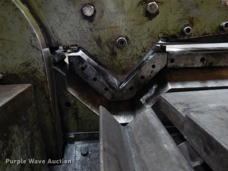 image for item KK9718 Piranha P90  iron worker