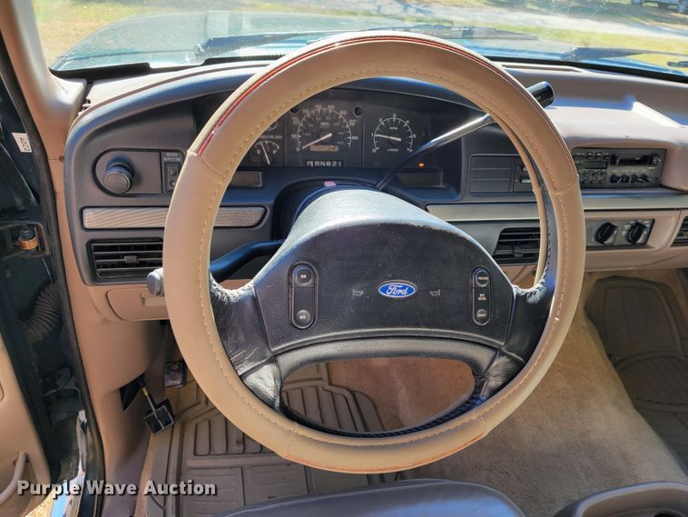 image for item KQ9089 1993 Ford Bronco Eddie Bauer  SUV