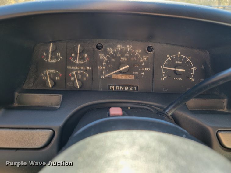 image for item KQ9089 1993 Ford Bronco Eddie Bauer  SUV