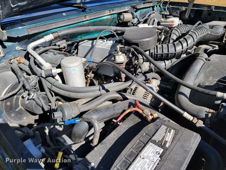 image for item KQ9089 1993 Ford Bronco Eddie Bauer  SUV