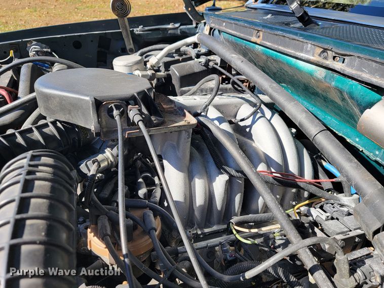 image for item KQ9089 1993 Ford Bronco Eddie Bauer  SUV