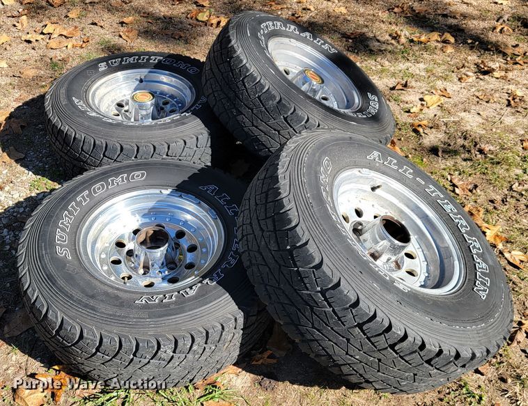 image for item KQ9089 1993 Ford Bronco Eddie Bauer  SUV