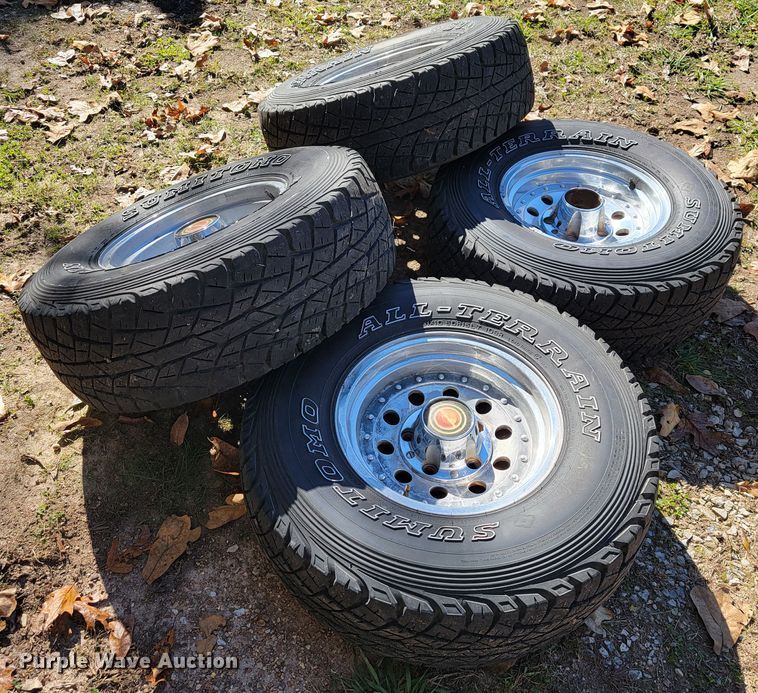 image for item KQ9089 1993 Ford Bronco Eddie Bauer  SUV