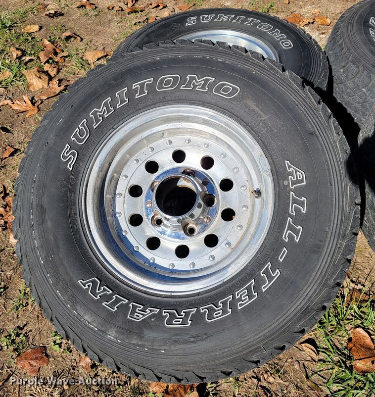 image for item KQ9089 1993 Ford Bronco Eddie Bauer  SUV