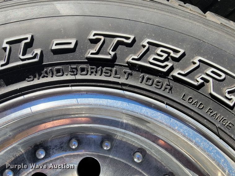 image for item KQ9089 1993 Ford Bronco Eddie Bauer  SUV