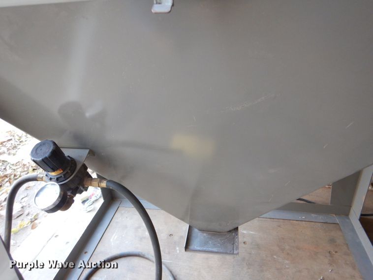 image for item KQ9614 Econoline  sand blaster