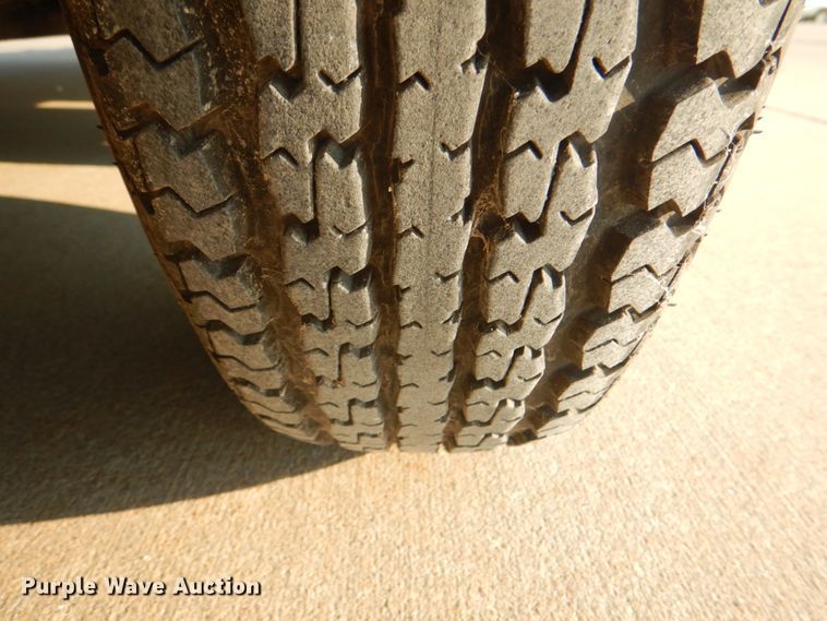 image for item KX9388 2009 Doolittle  enclosed cargo trailer