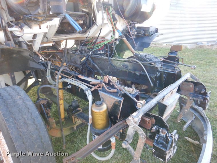 image for item KY9563 2000 Sterling AT9500  semi truck