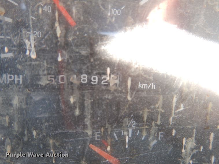 image for item KY9563 2000 Sterling AT9500  semi truck