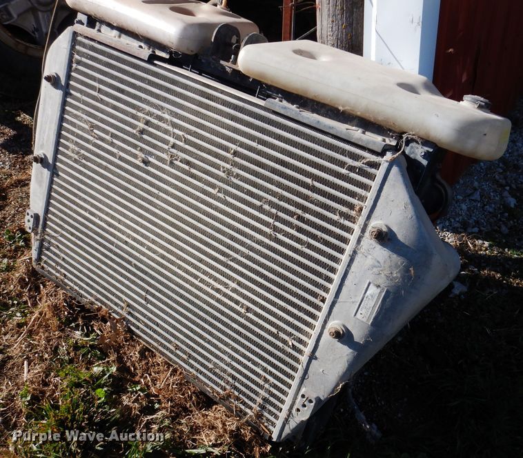 image for item KY9563 2000 Sterling AT9500  semi truck