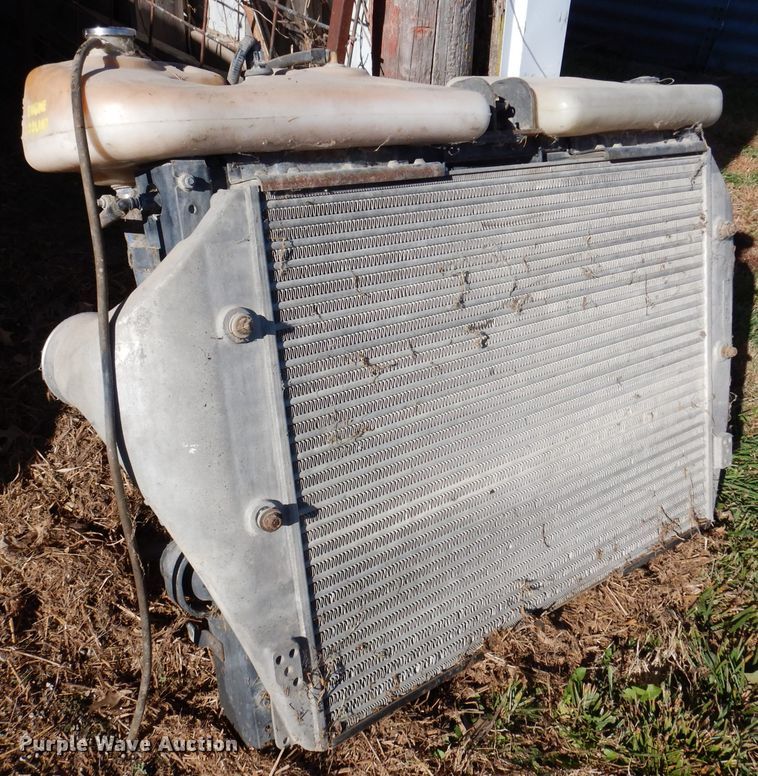 image for item KY9563 2000 Sterling AT9500  semi truck