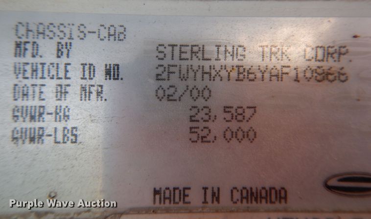 image for item KY9563 2000 Sterling AT9500  semi truck