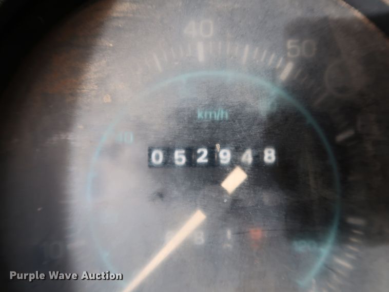 image for item KY9753 1988 Ford Cargo CF7000  street sweeper truck